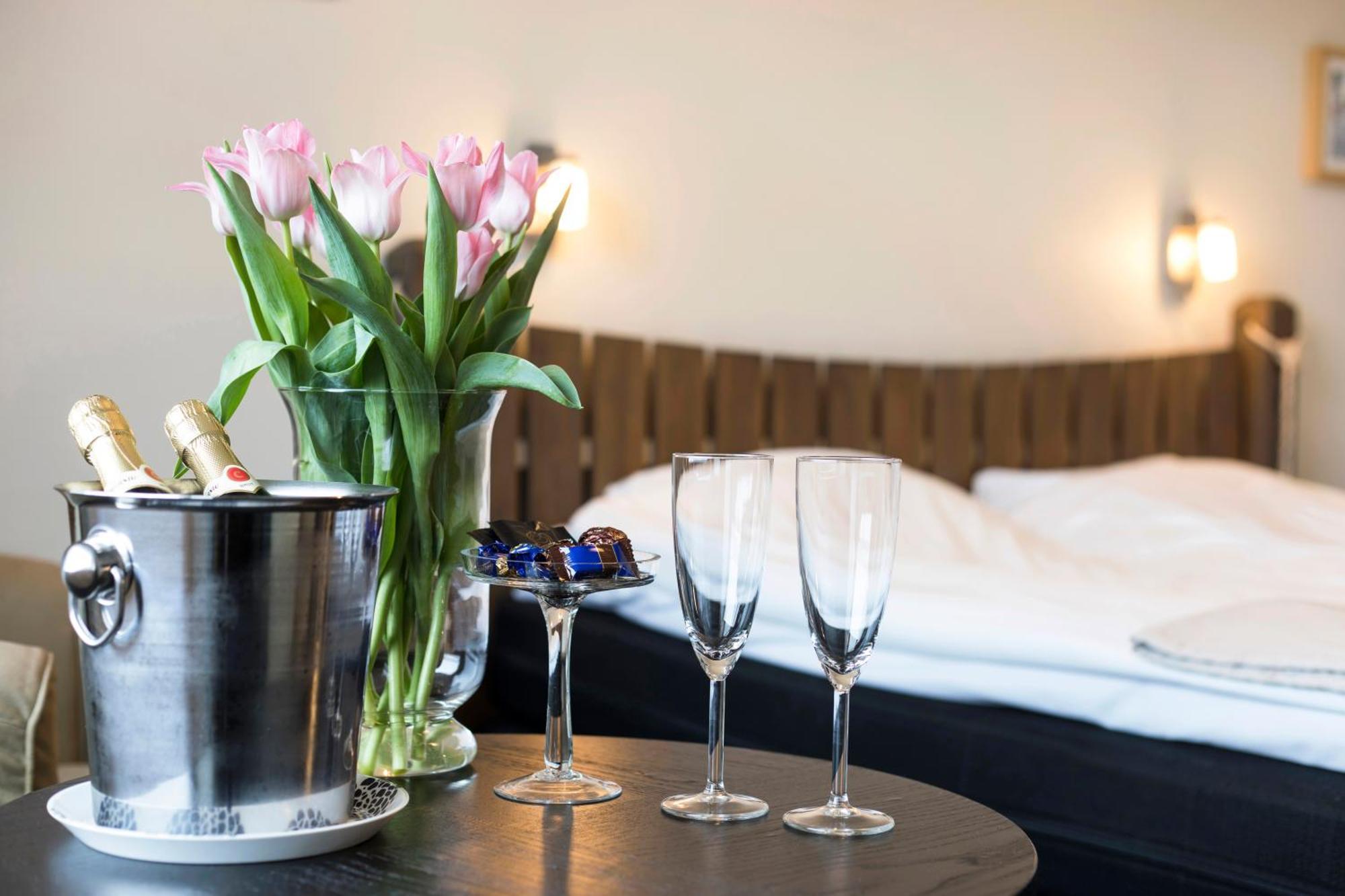 Skaergardshotellet Nynashamn Ngoại thất bức ảnh